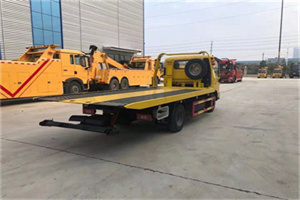 彭山非事故拖车