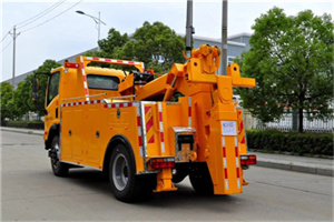 彭山高速路拖车费